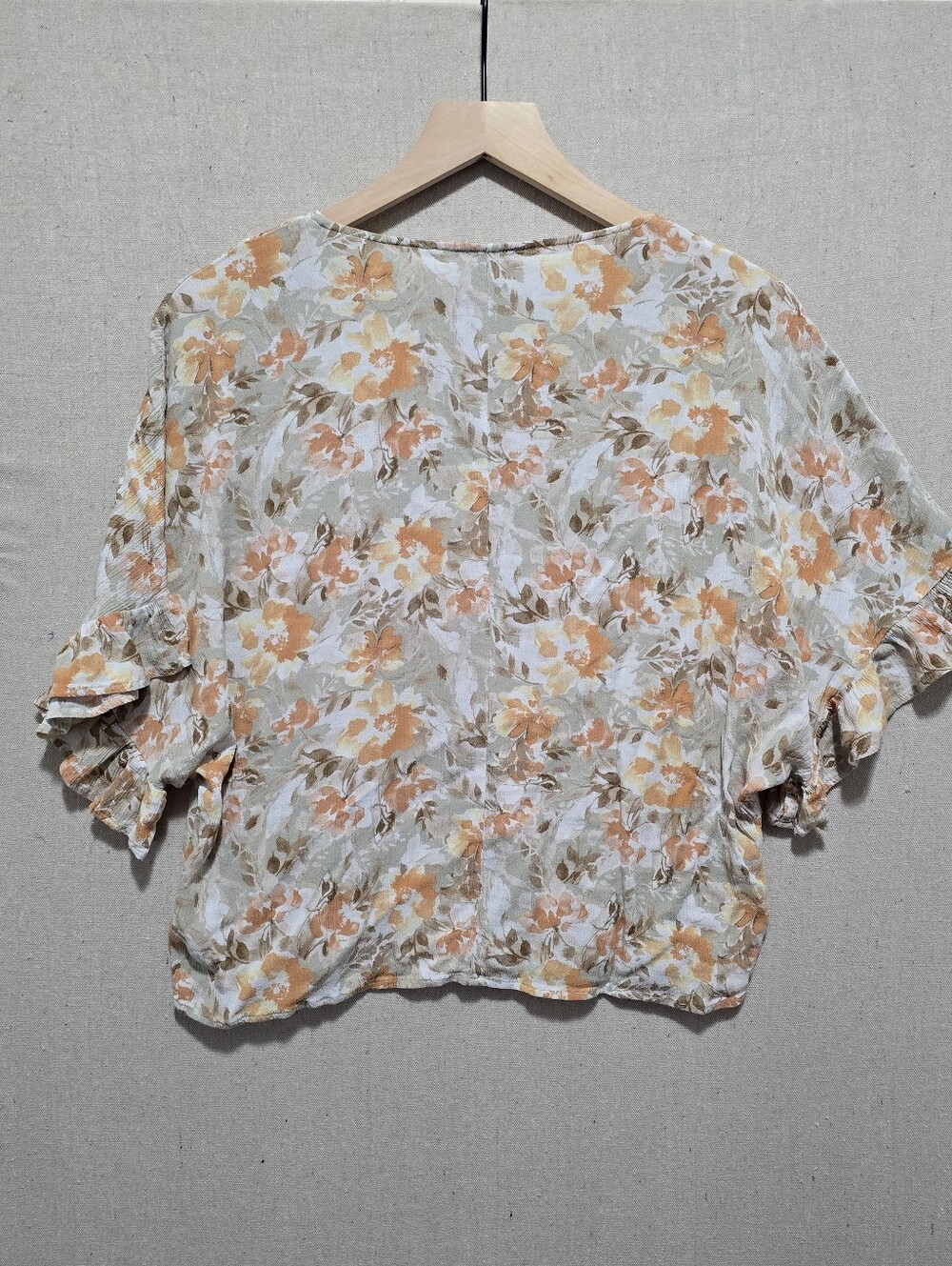 ANDRÉE by Unit Floral Boho Blouse Small Rayon Babydoll Top Ruffle Sleeve Peasant - Picture 8 of 9